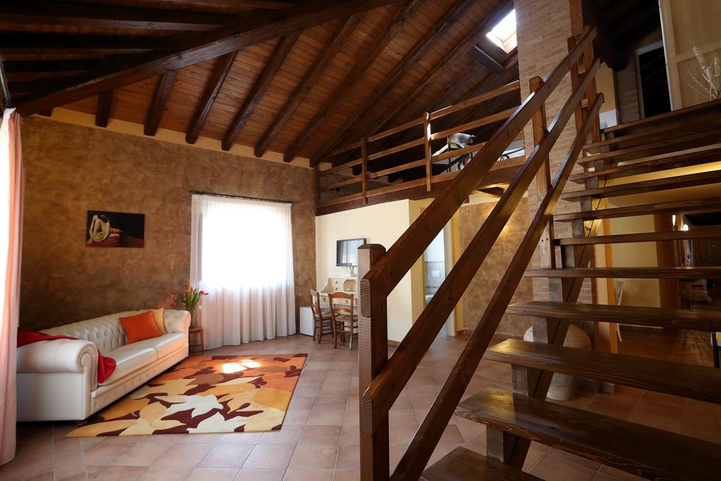 Agriturismo Creta Rossa Torre di Ruggiero Екстериор снимка