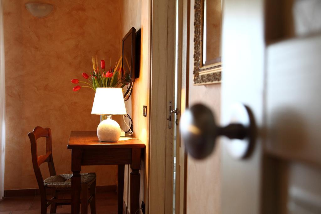 Agriturismo Creta Rossa Torre di Ruggiero Екстериор снимка